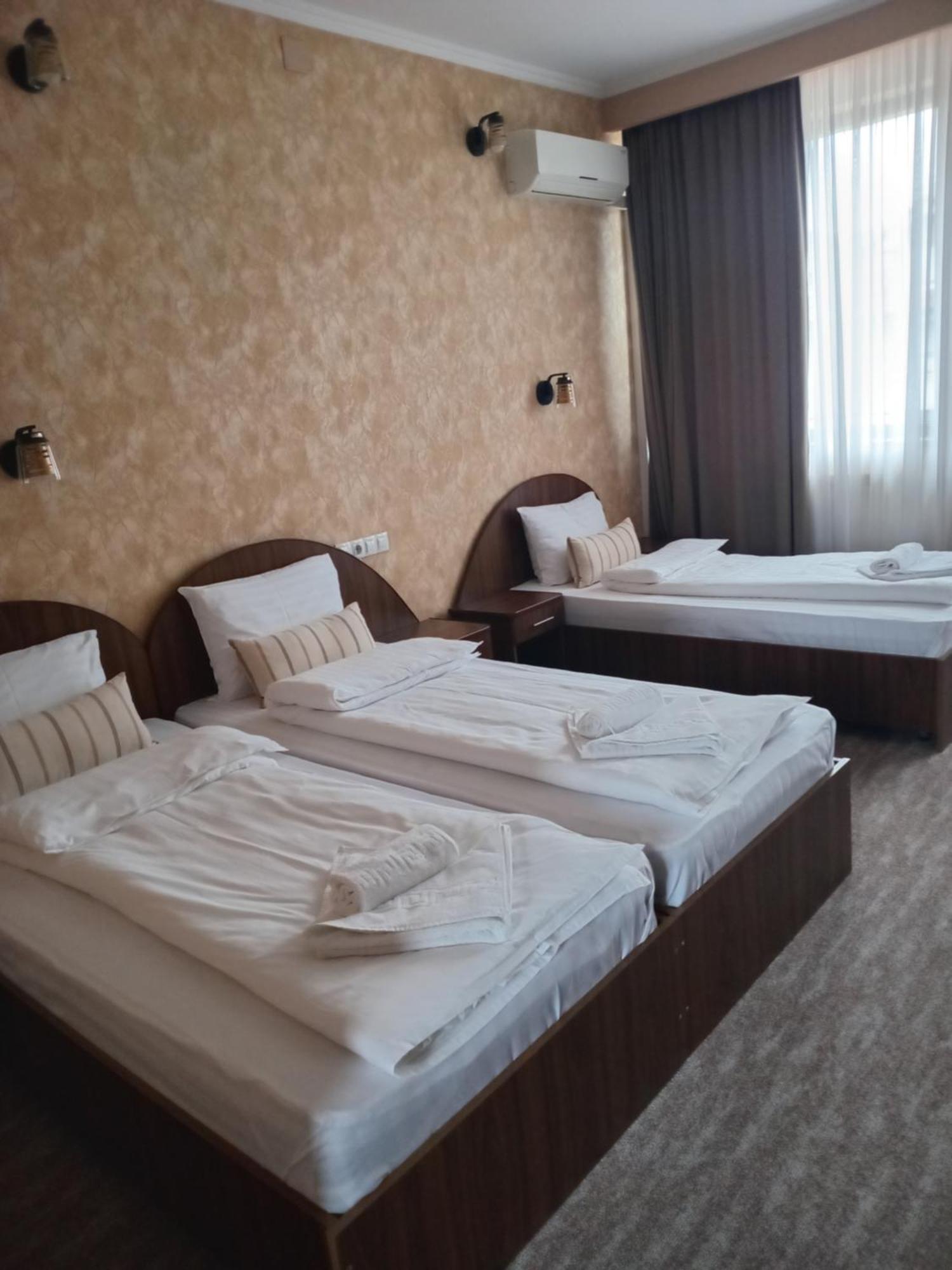 Hotel Coliseum Calafat Zewnętrze zdjęcie